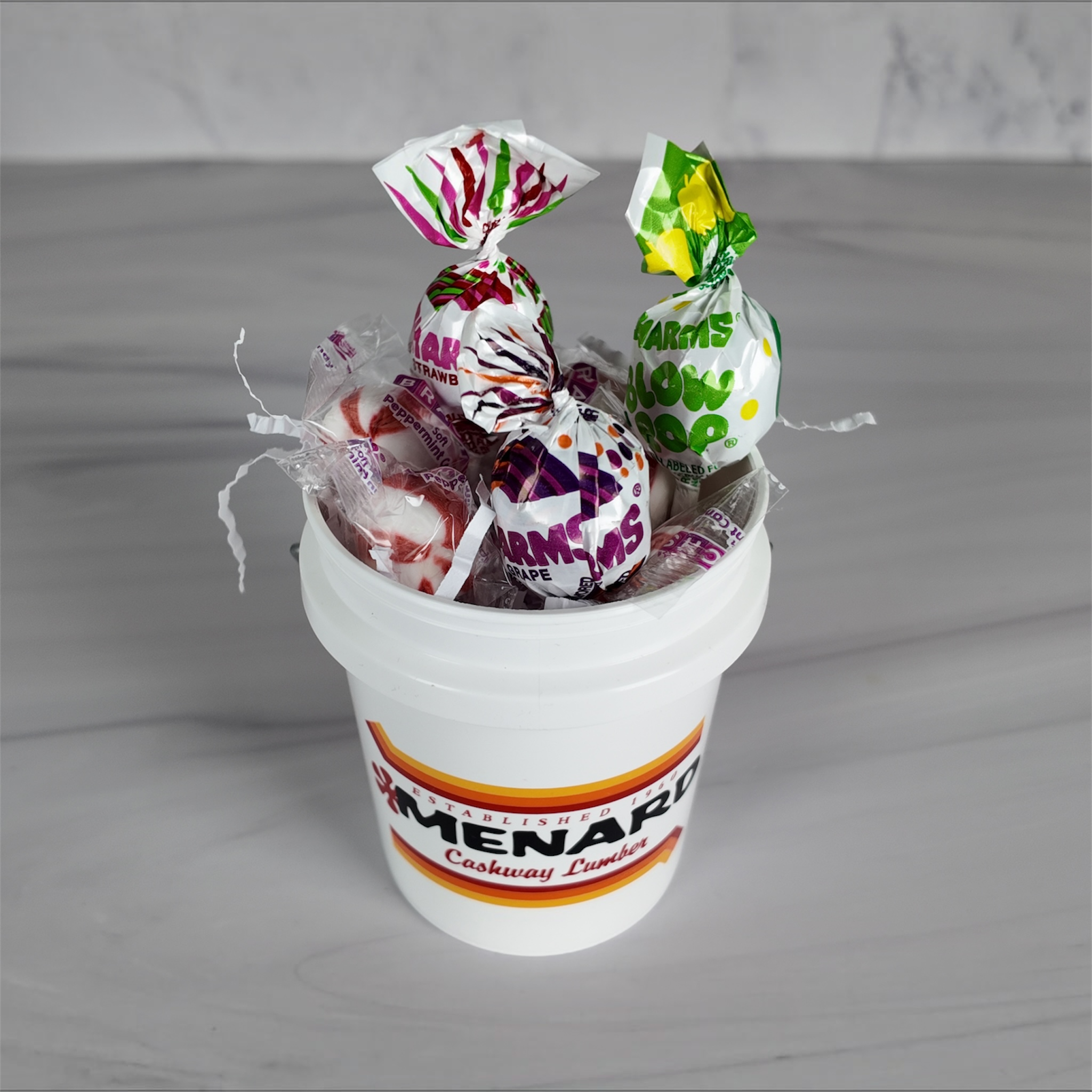 Mernard Classic White Mini Bucket Gift Basket