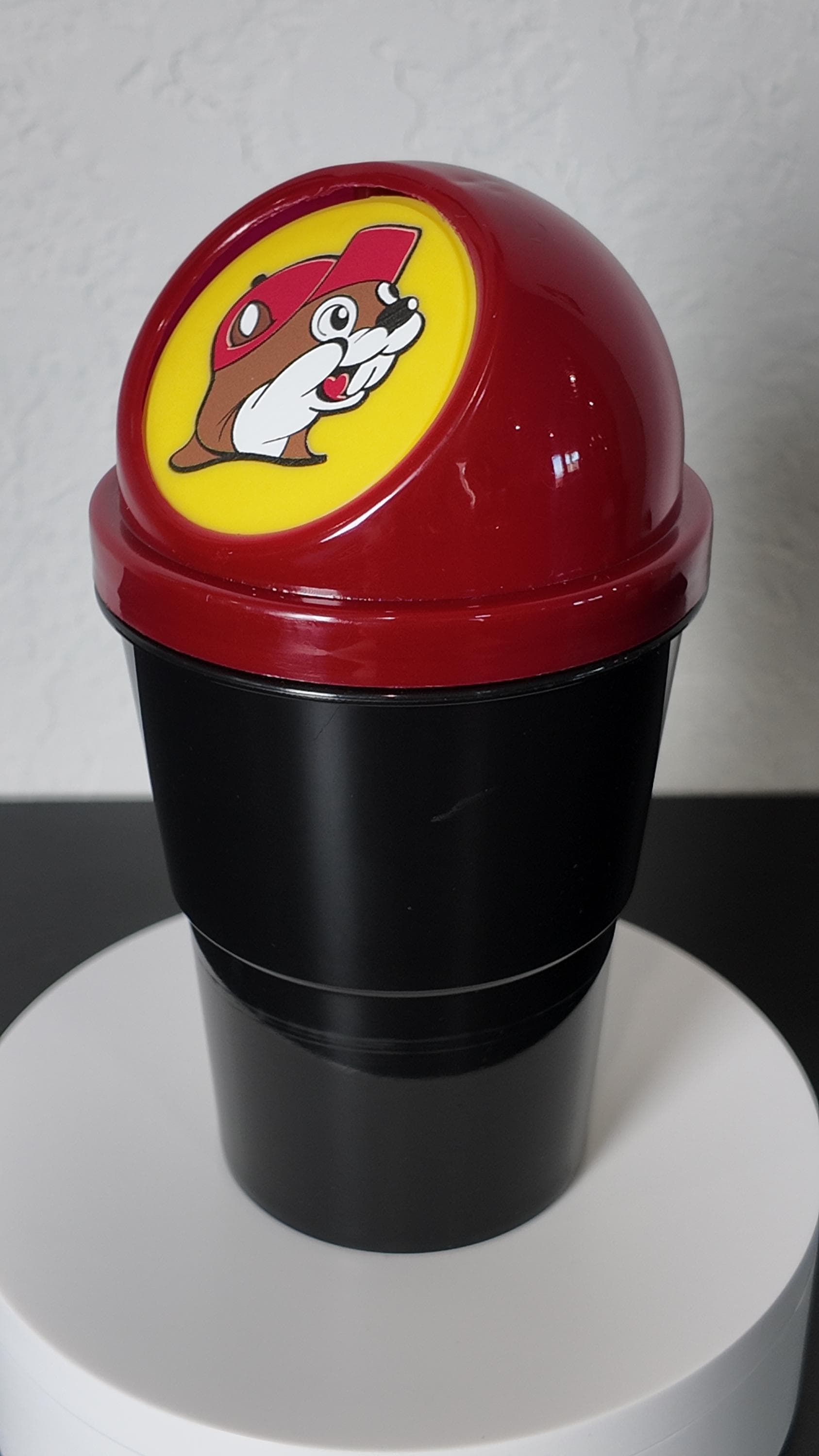 Buc-ee's Auto Trash Can