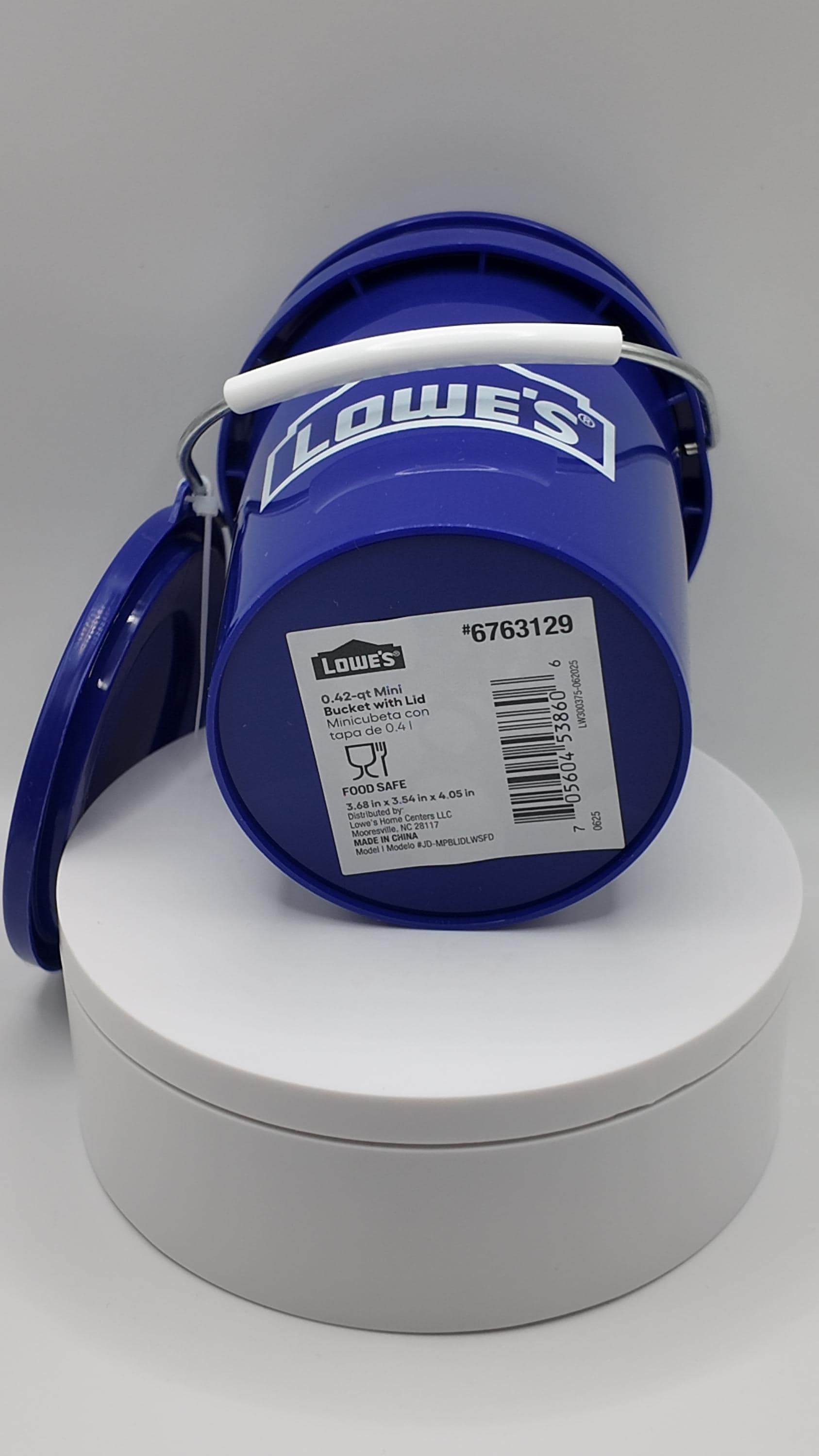 Lowe's Mini Bucket with Lid