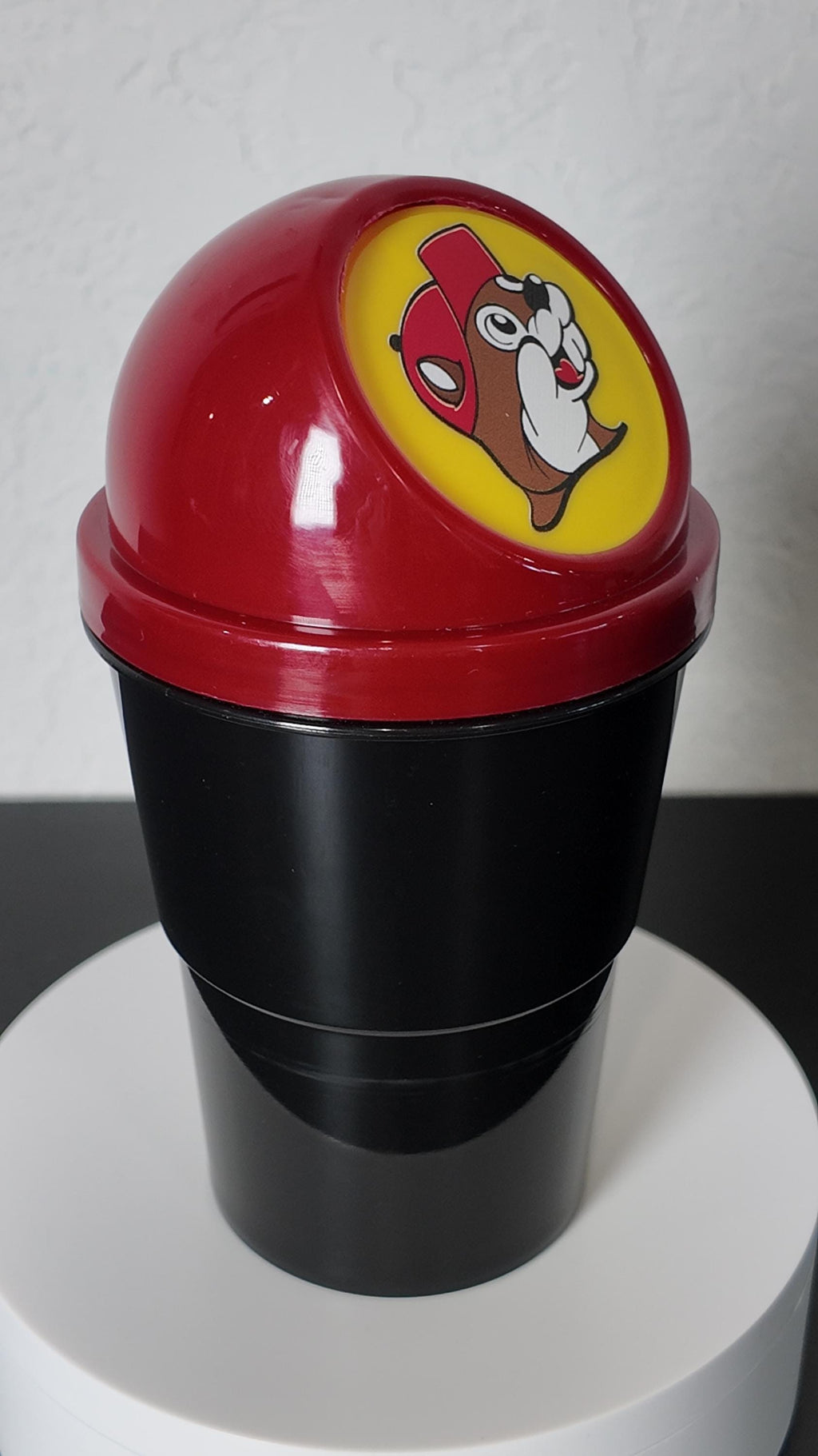 Buc-ee's Auto Trash Can