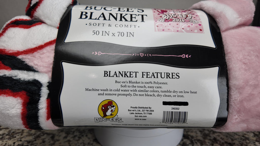 Buc-ee's 2026 Valentines Day Blanket