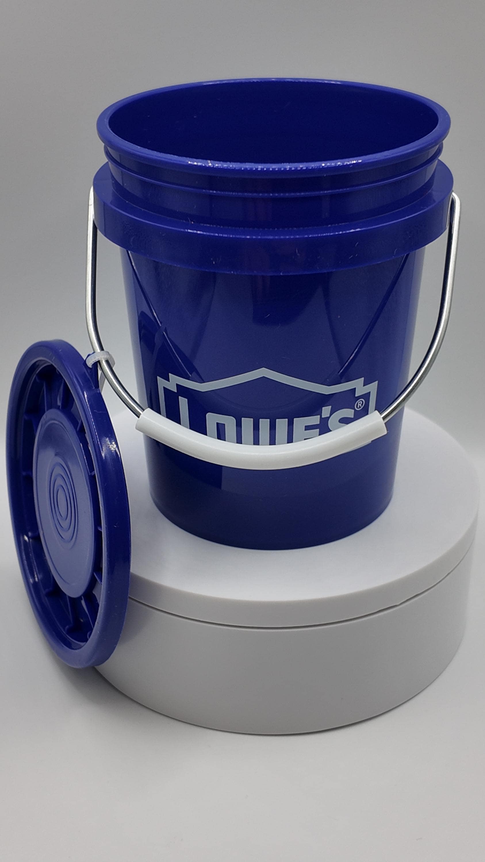 Lowe's Mini Bucket with Lid