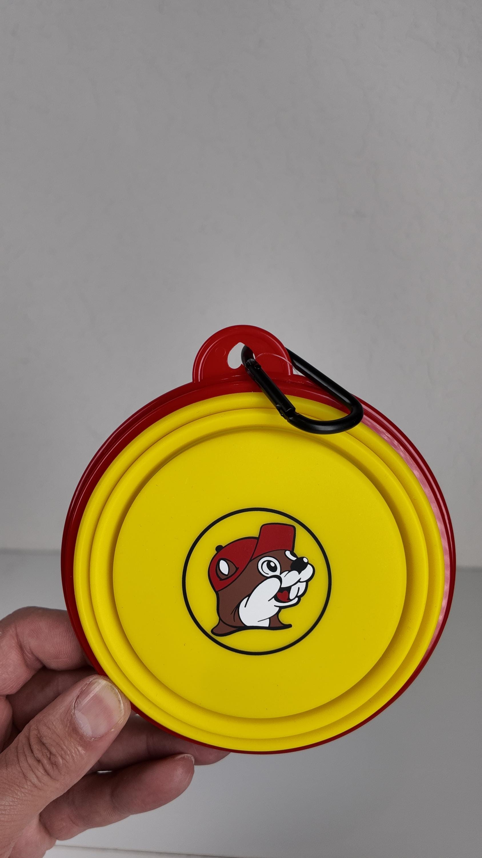 Buc-ee's Mobile Dog Water Cup and Toy Set