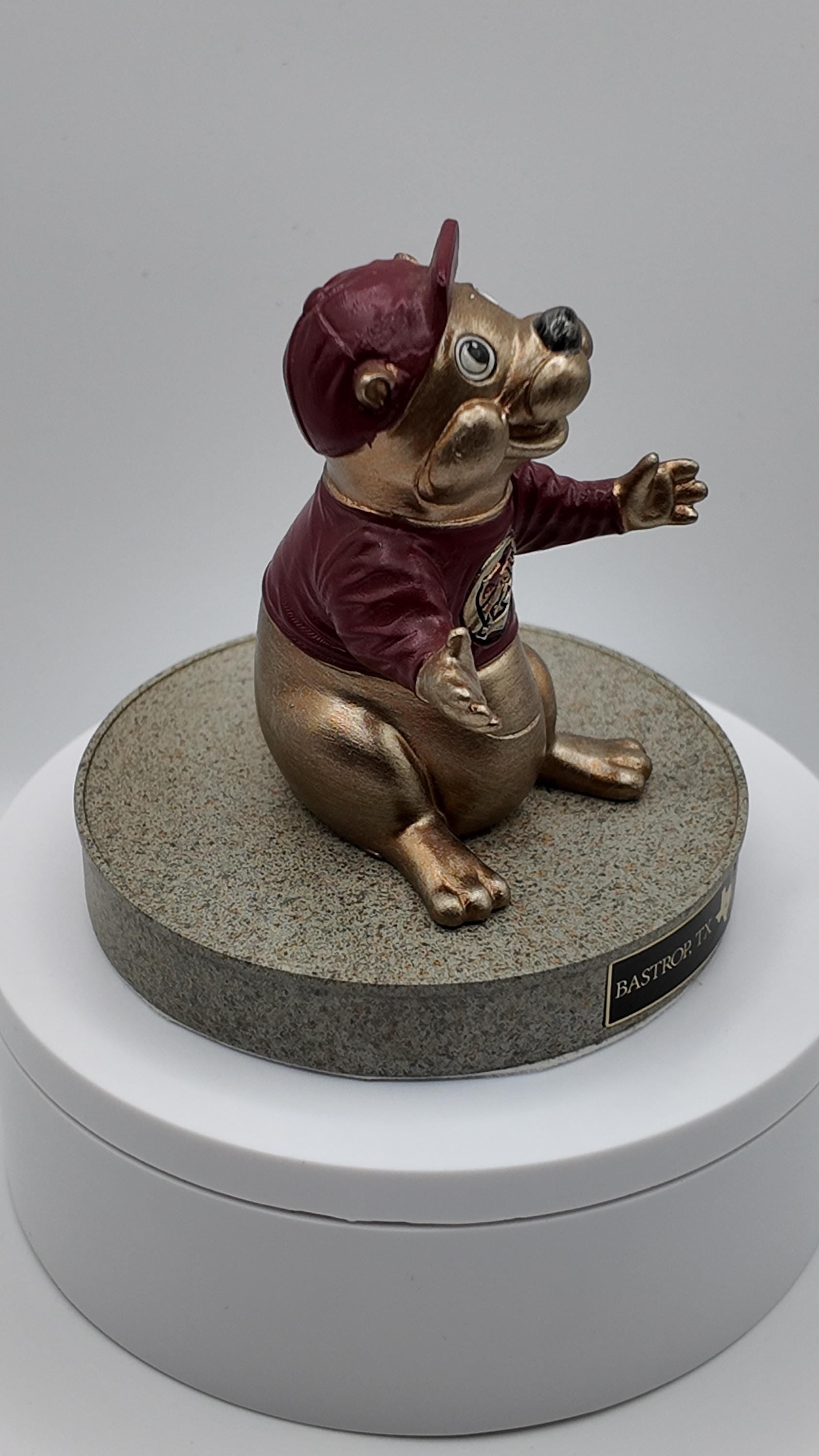 Buc-ee's Miniature Statue