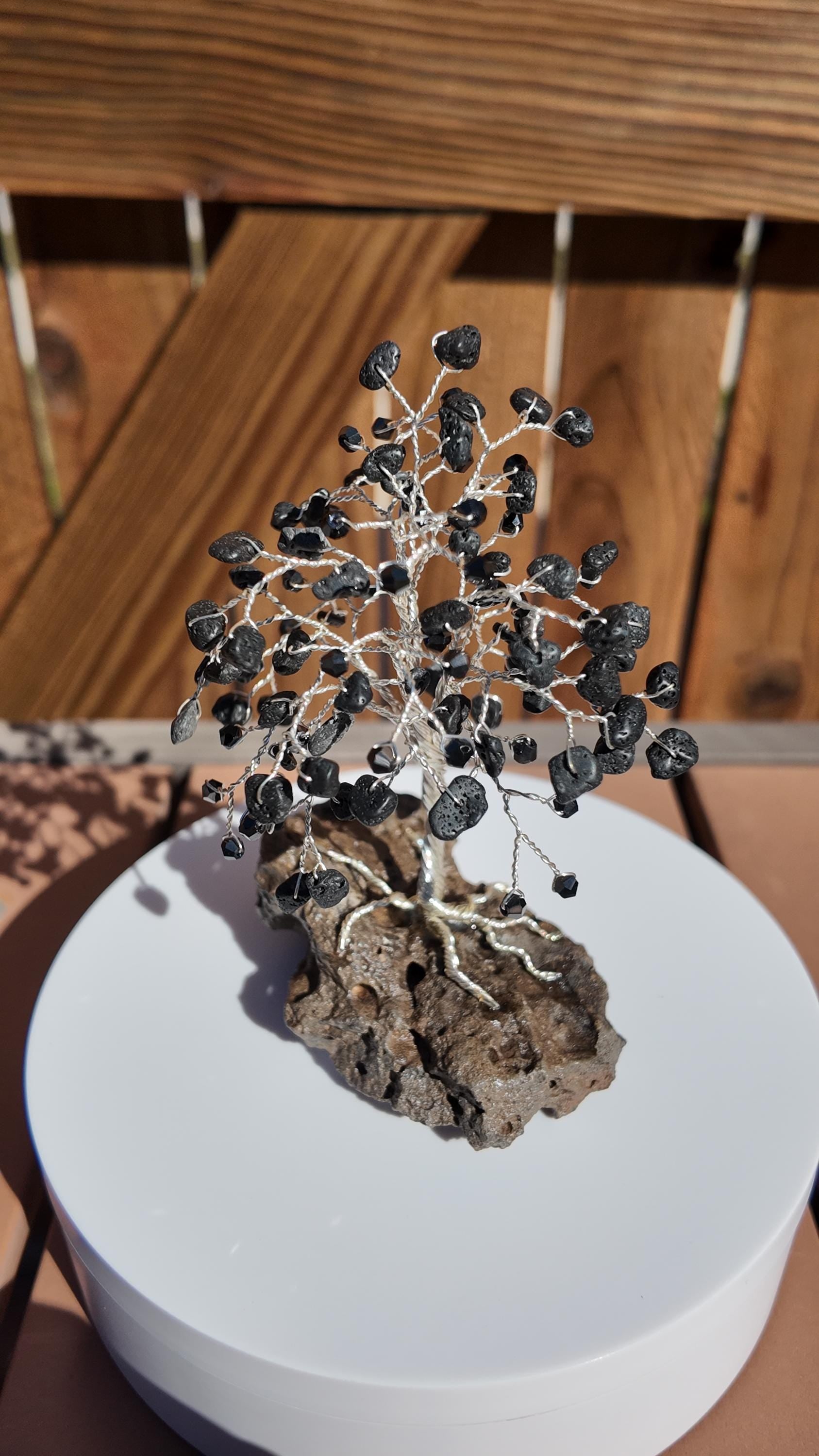 Lava Chip Wire Tree #2516