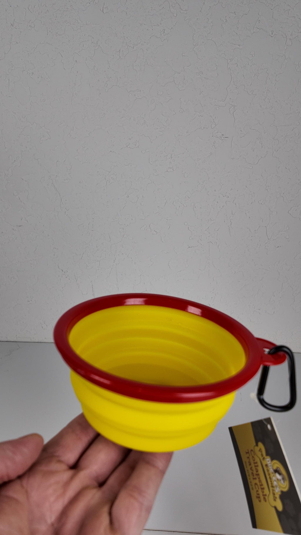 Buc-ee's Mobile Dog Water Cup and Toy Set
