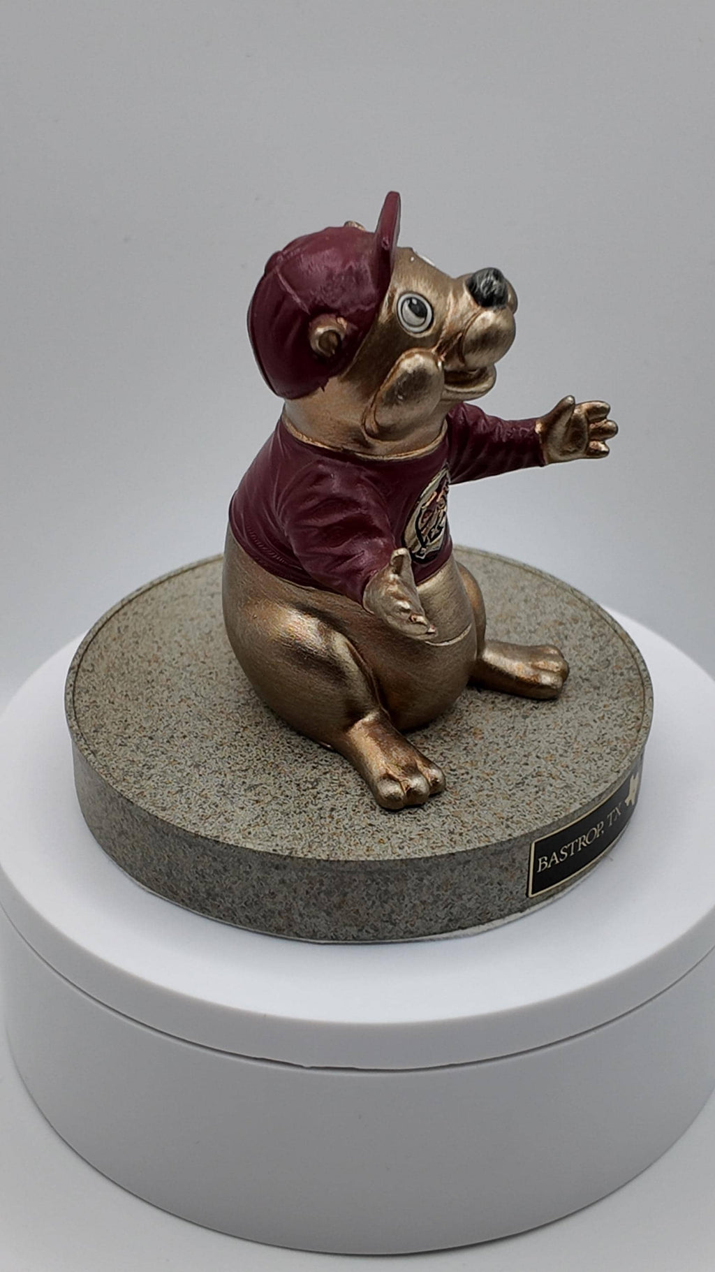 Miniature Statue – Decorative Figurine Collectible
