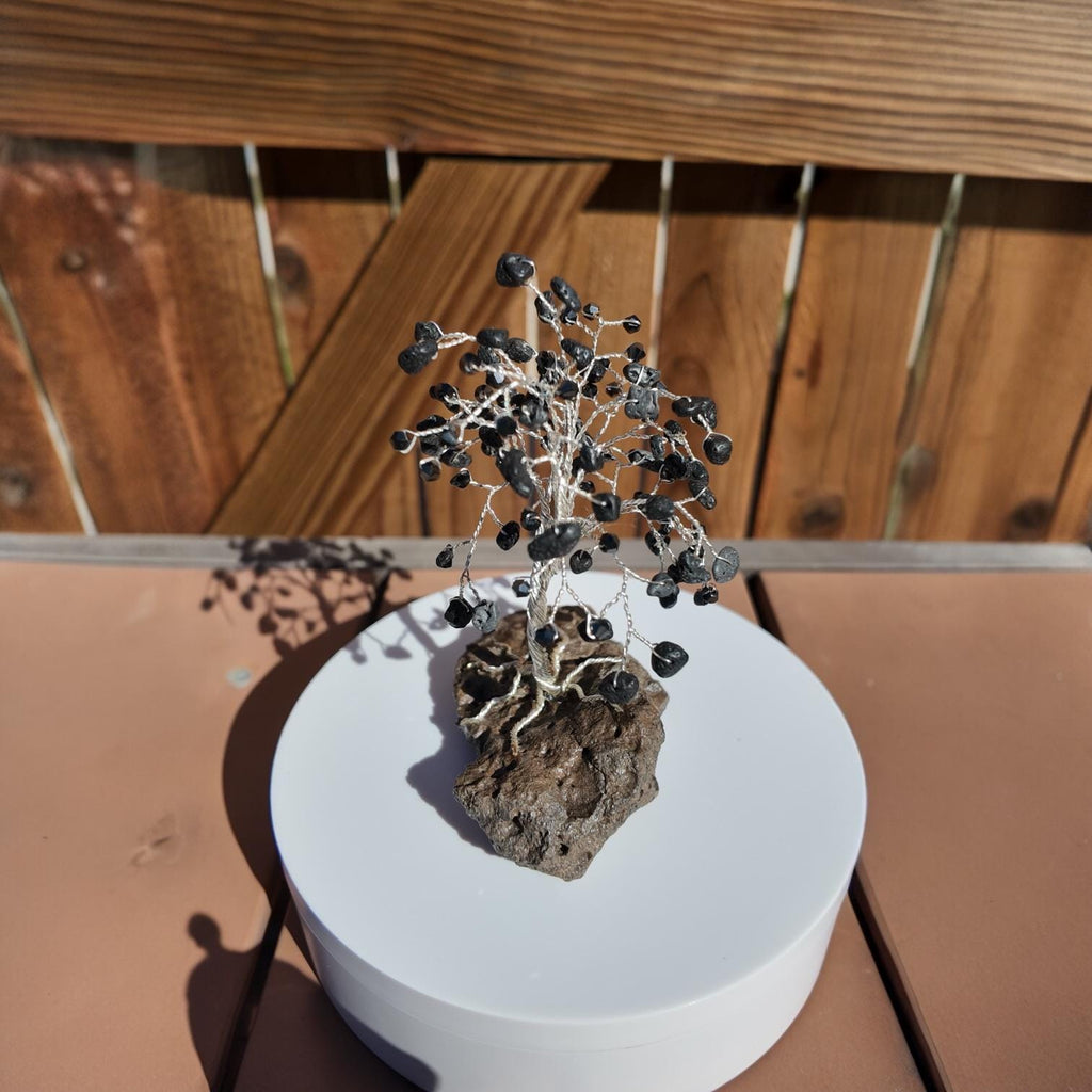 Lava Chip Wire Tree #2516