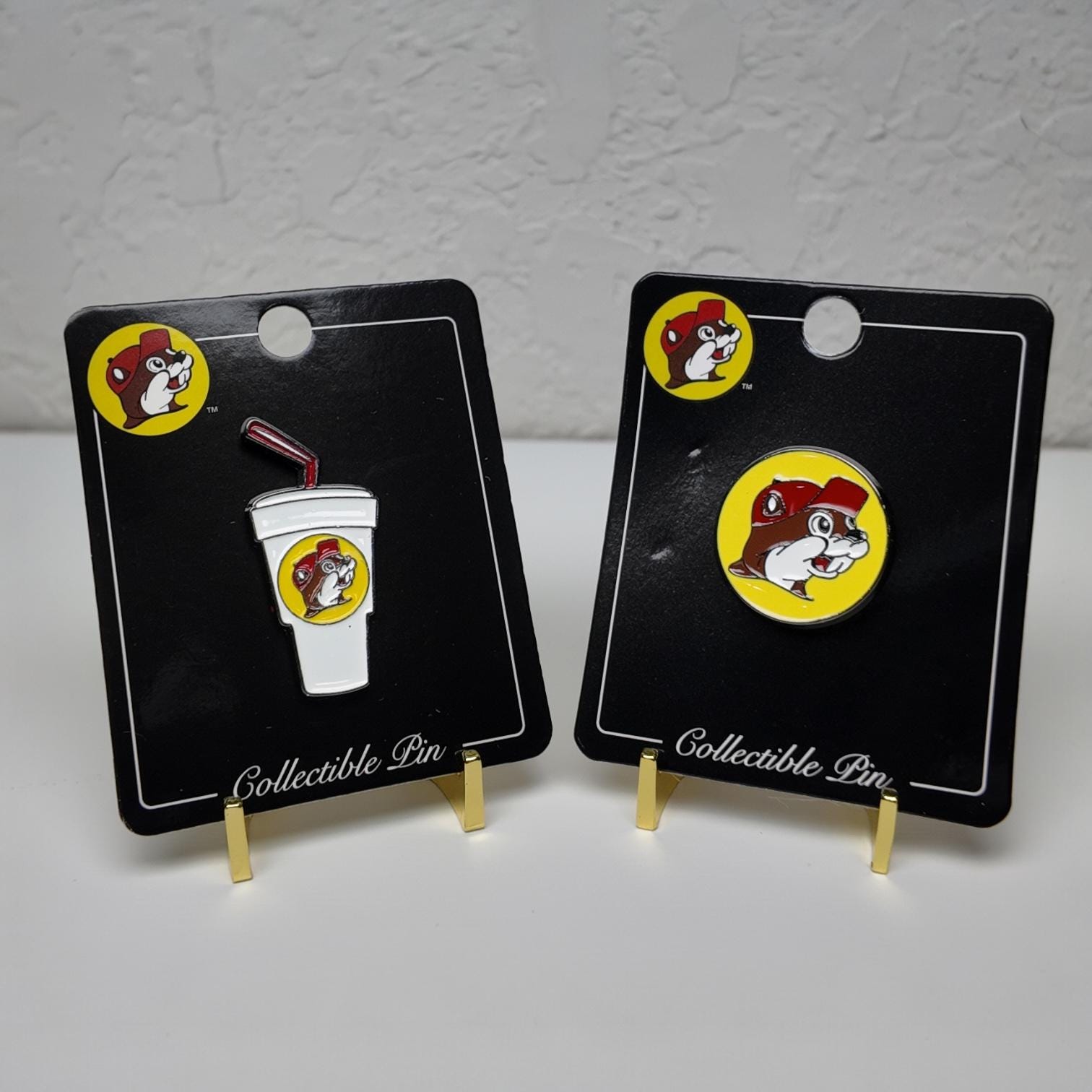 Buc-ee's Collectable Pin Set