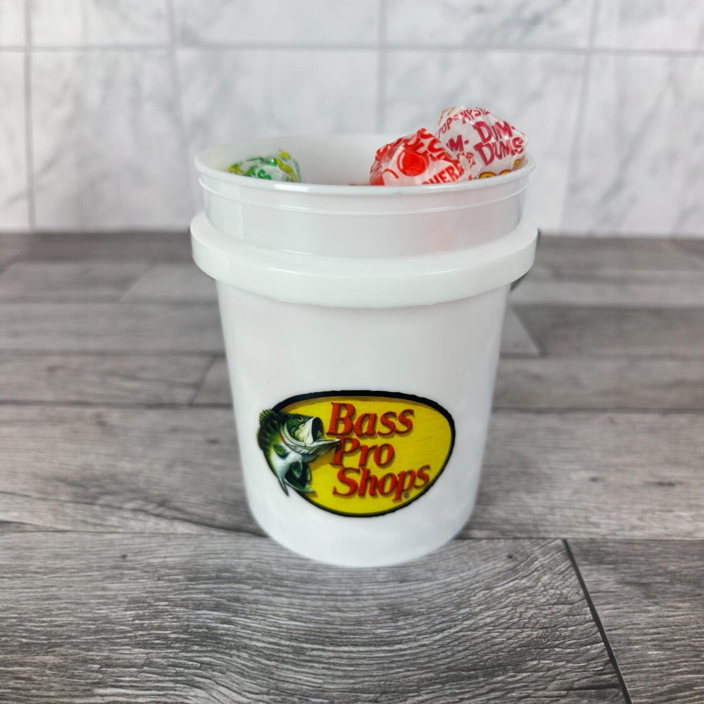 Bass Pro Shop Mini Bucket Peppermint Lollipop Gift Basket
