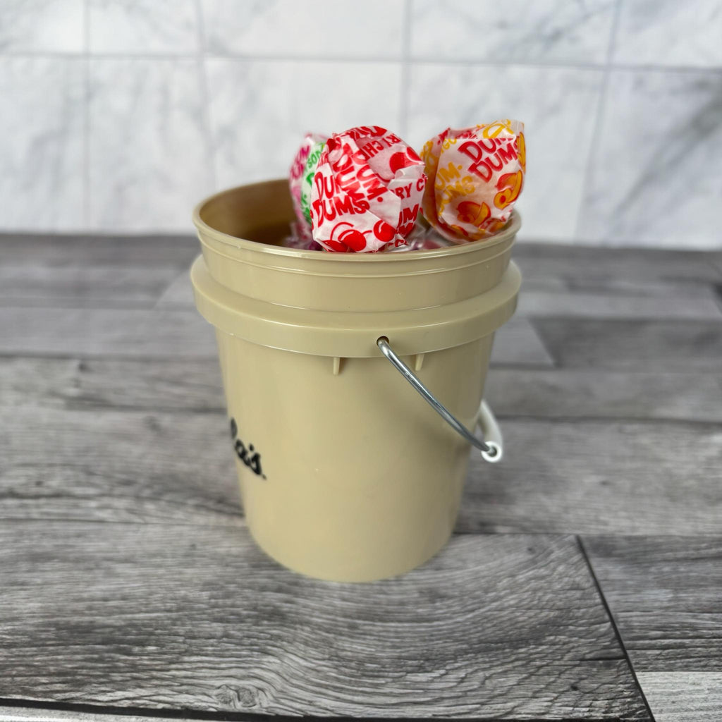 Cabela’s Mini Bucket Peppermint Lollipop Gift Basket