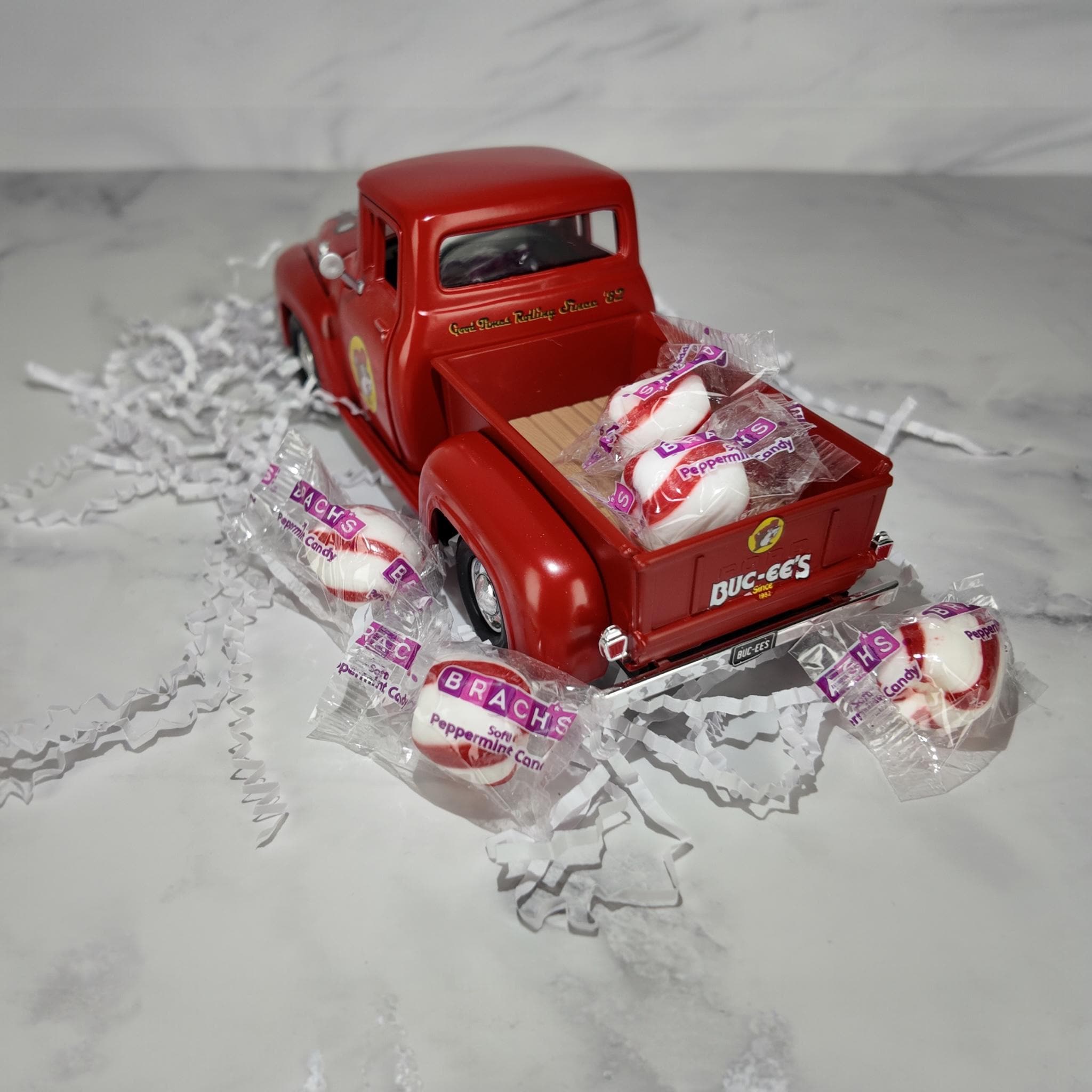1956 Ford F-100 Truck Gift Set – Peppermint Candy Treat Bundle