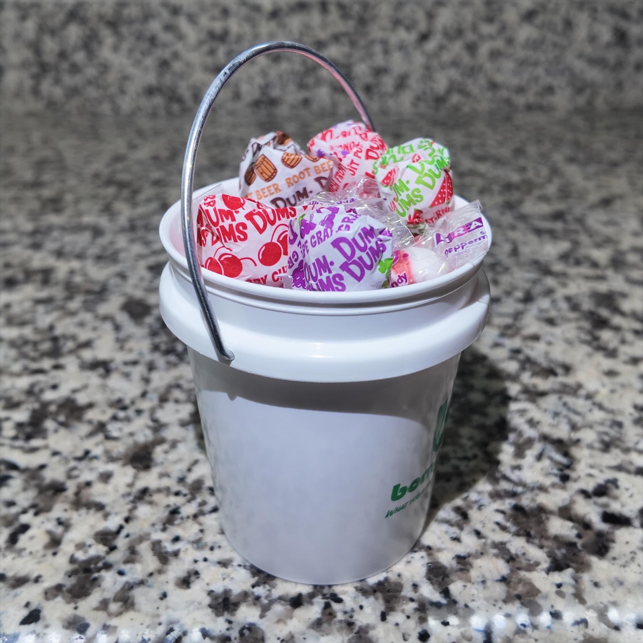 White or Green Mini Bucket Candy Gift Basket Set