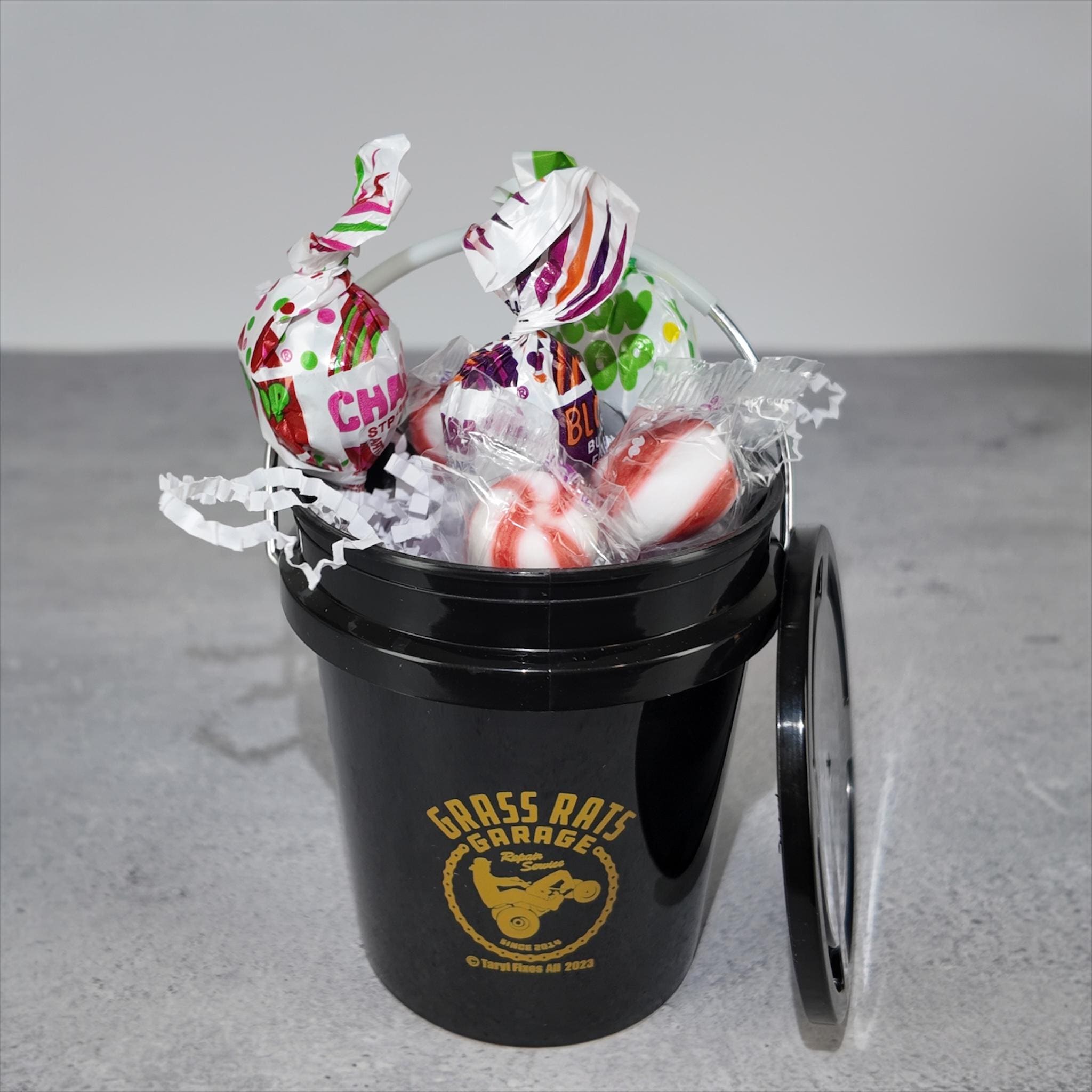Black Mini Bucket Candy Gift Basket Set with Lid