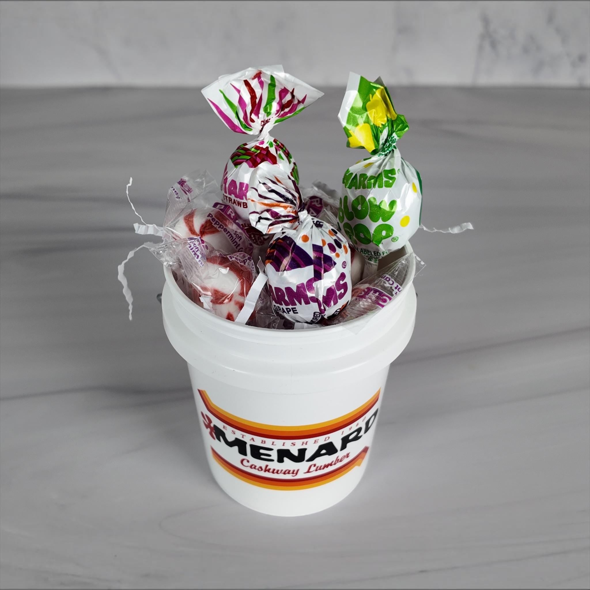 Mernard Classic White Mini Bucket Gift Basket