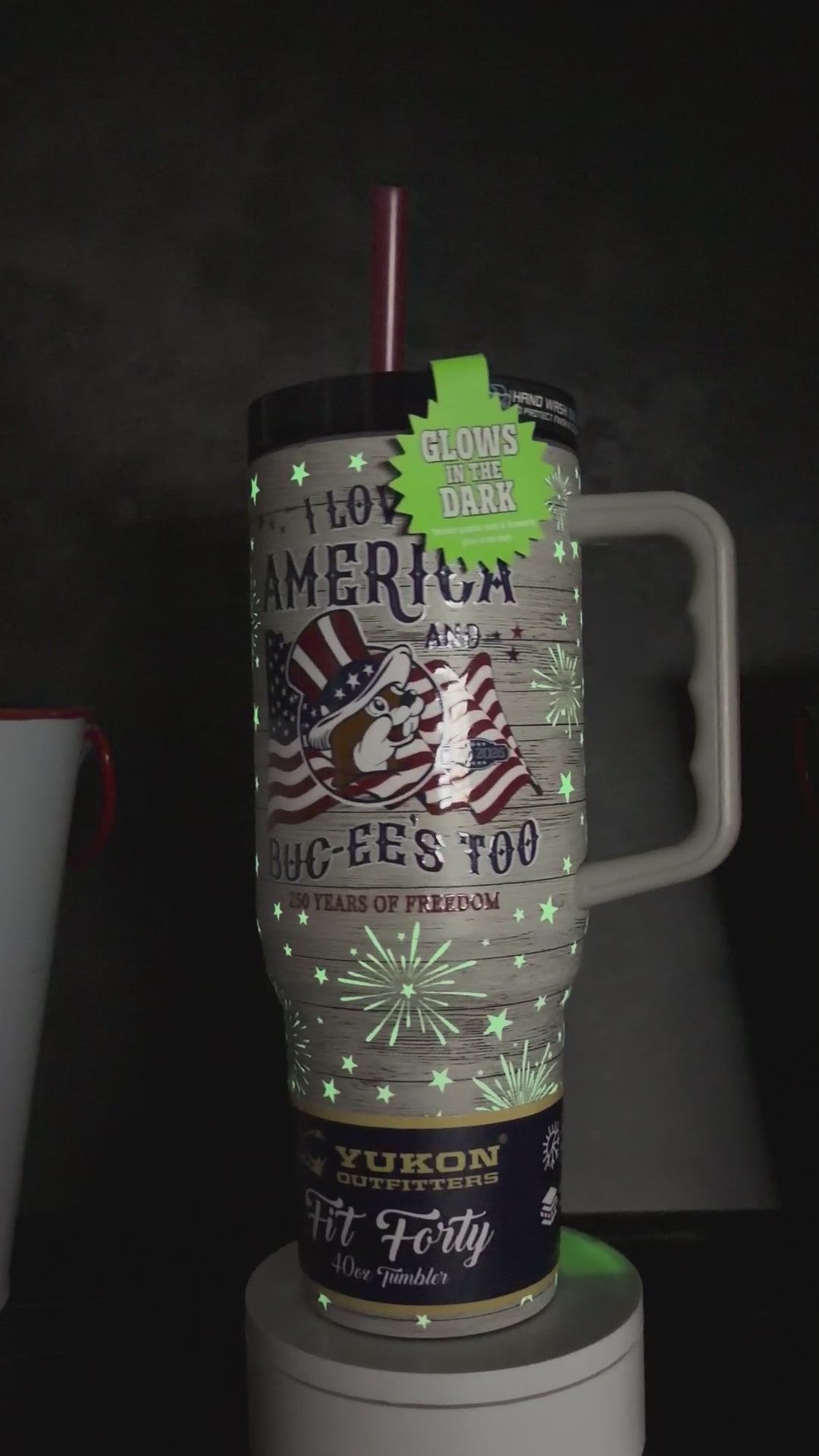 Buc-ee's Yukon Outfitters 40 oz Patriotic Tumbler – Limited Edition 4th of July Insulated Drinkware