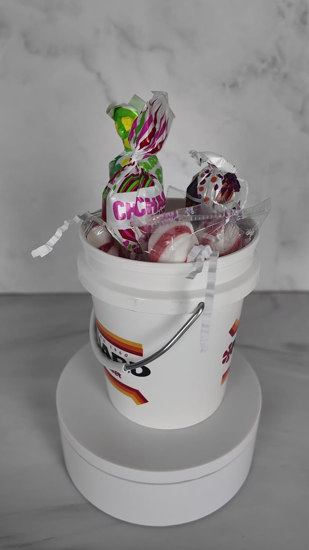 Mernard Classic White Mini Bucket Gift Basket