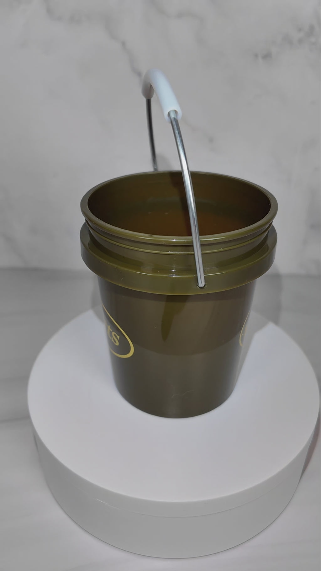 Murdoch's Mini Bucket