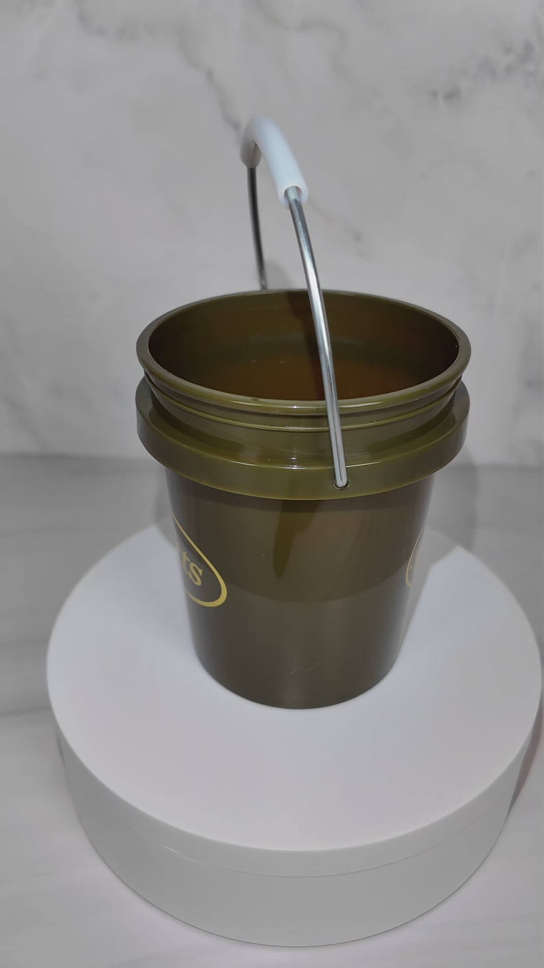 Murdoch's Mini Bucket